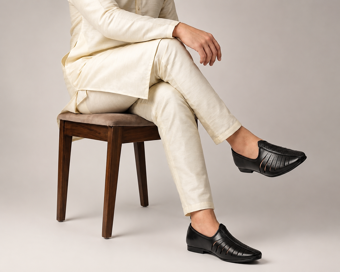 Nawab Noir Ethnic Loafers - Black