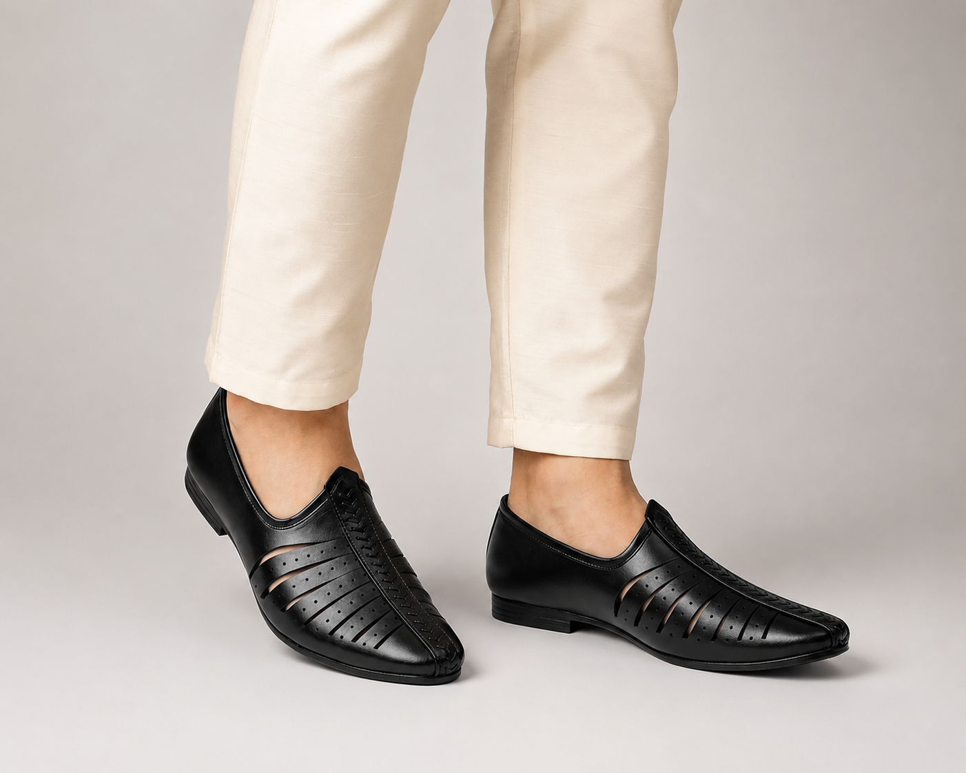 Nawab Noir Ethnic Loafers - Black